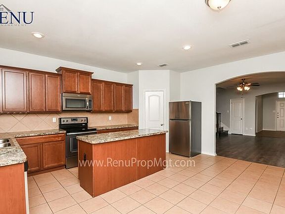 2nd image of 5609 Thunder Bay Dr