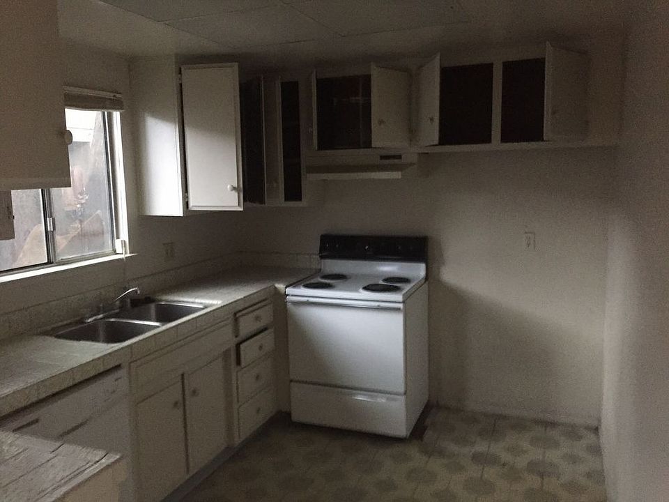 2nd image of 2926 Cushing Ct