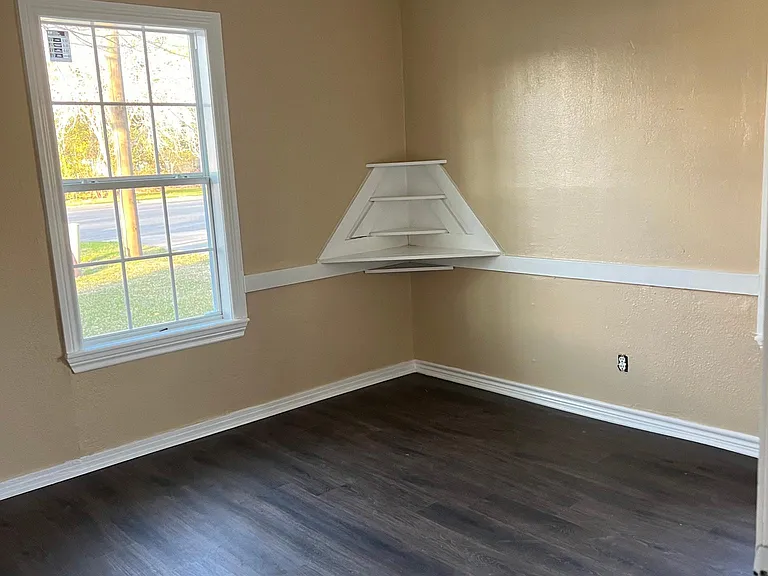 1509 Main St #HOUSE — Photo 10