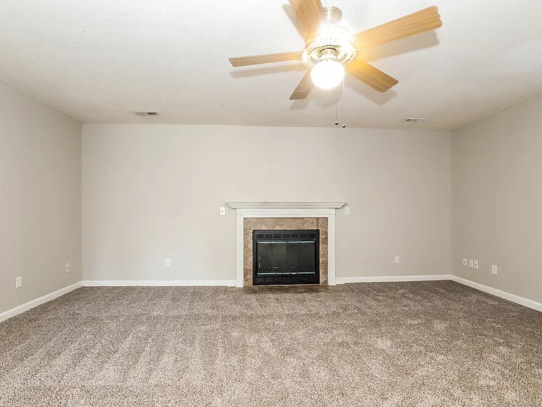 6819 Salem Quarter Rd — Photo 7