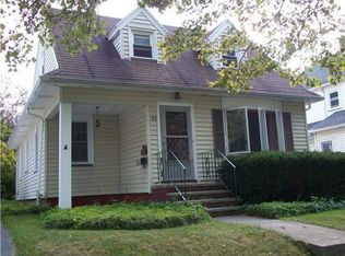 93 Raleigh St, Rochester, NY 14620