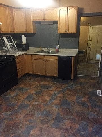 2nd image of 3225 W 1st Ave