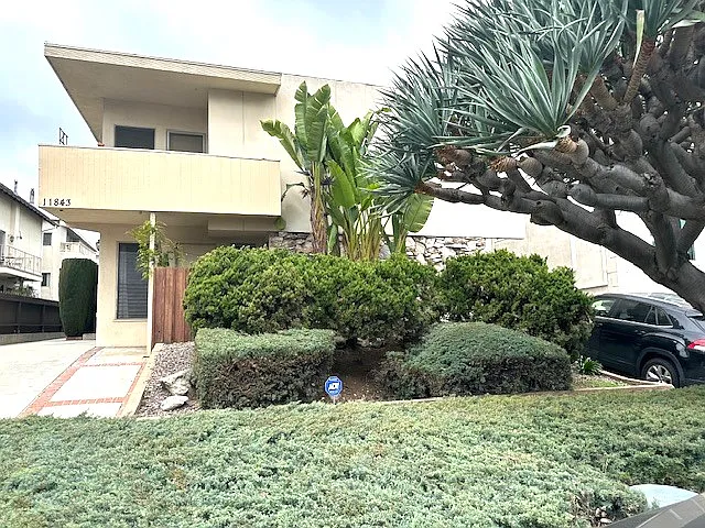 11843 Dorothy St #8 — Photo 14