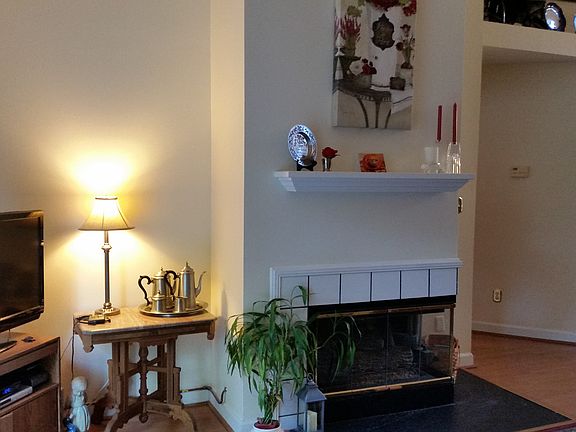 Fireplace with gas logs