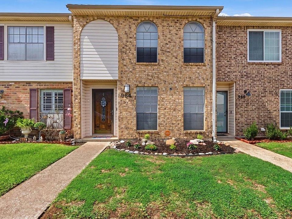 1st image of 964 Sunmeadow Dr