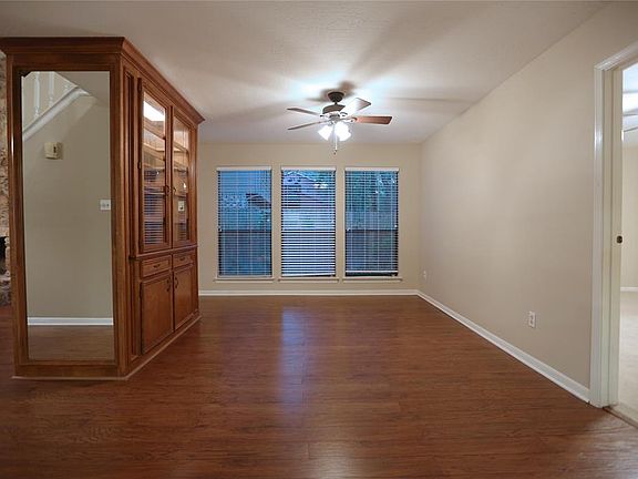 5th image of 3127 Beaver Glen Dr