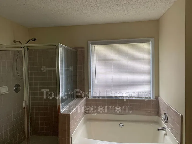 4319 Wynborough Ln — Photo 13