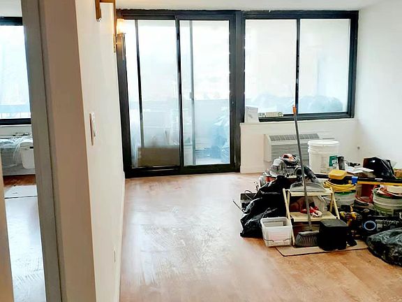 5th image of 152-18 Union Tpke Floor 2