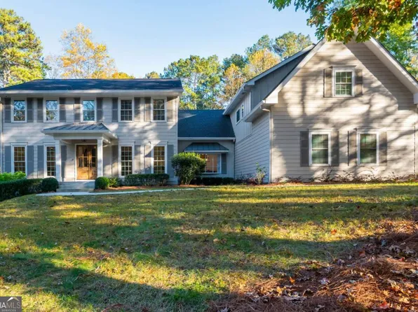 2743 Chimney Springs Dr, Marietta, GA 30062