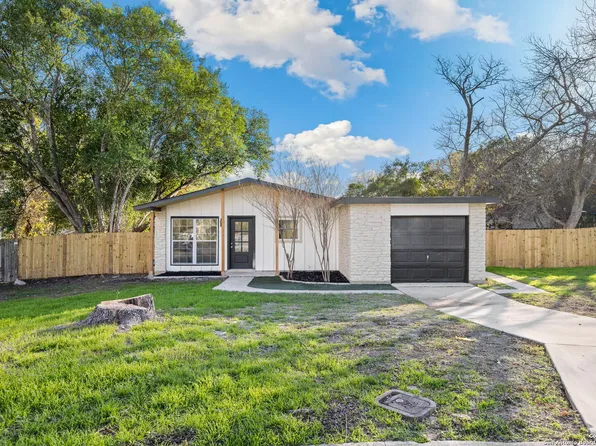 7602 Strolling, Live Oak, TX 78233