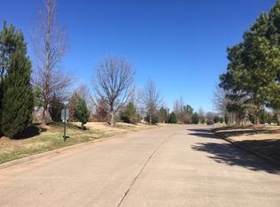 3910 White Lake Dr, Bossier City, LA 71111