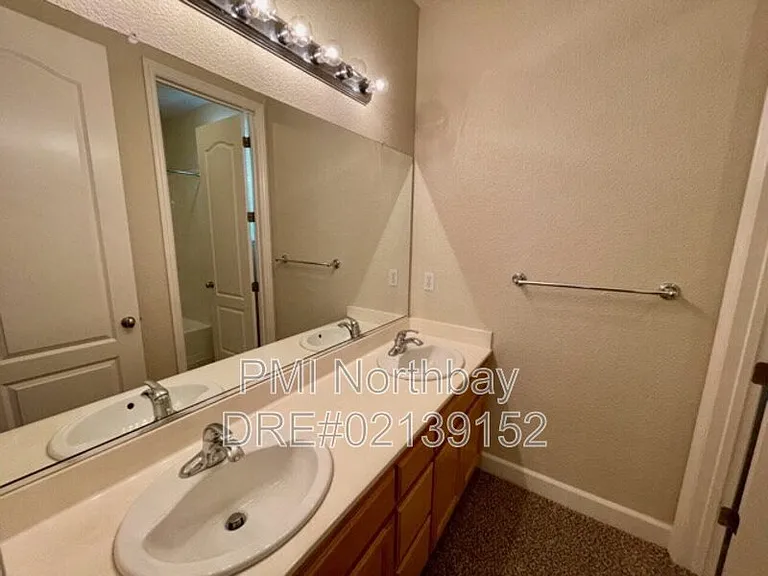 6347 Newhaven Ln — Photo 17