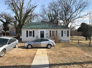 1611 10th St NW, Roanoke, VA 24012