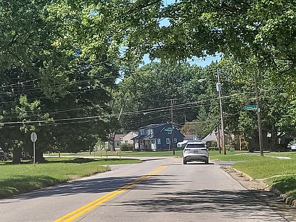 5th image of 2117 Kirk Rd