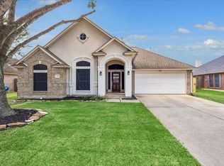 3419 Glastonbury Dr, Pearland, TX 77581