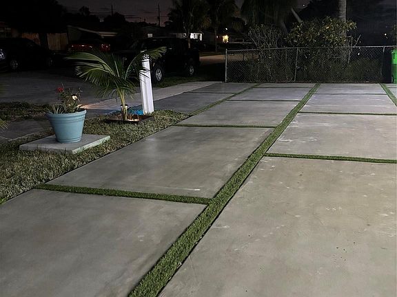 4th image of 6211 NW 17th Court