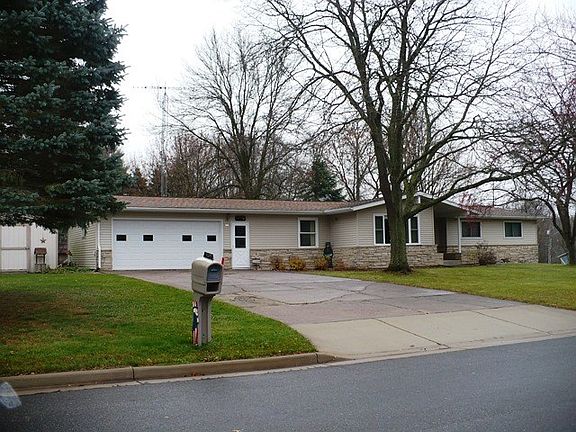 3rd image of 115 S Park St