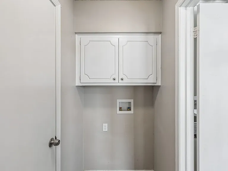 5825 NW 72nd St — Photo 39