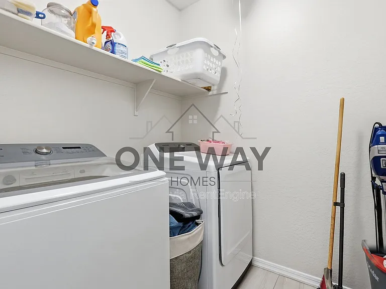 392 S 194th Ln — Photo 31