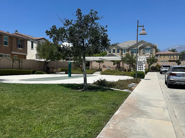 1540 Cantabria Pl — Photo 17
