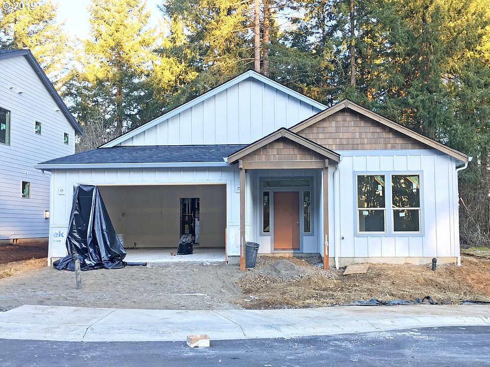 1st image of 13513 NE 62nd Ct
