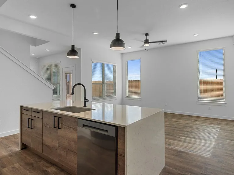 1813 N Peach Creek Dr #A — Photo 11