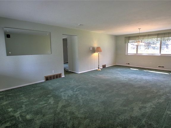 3rd image of 8124 Mentor Ave