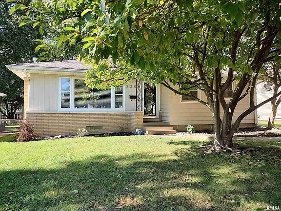 3rd image of 3203 N Linnhill Ct