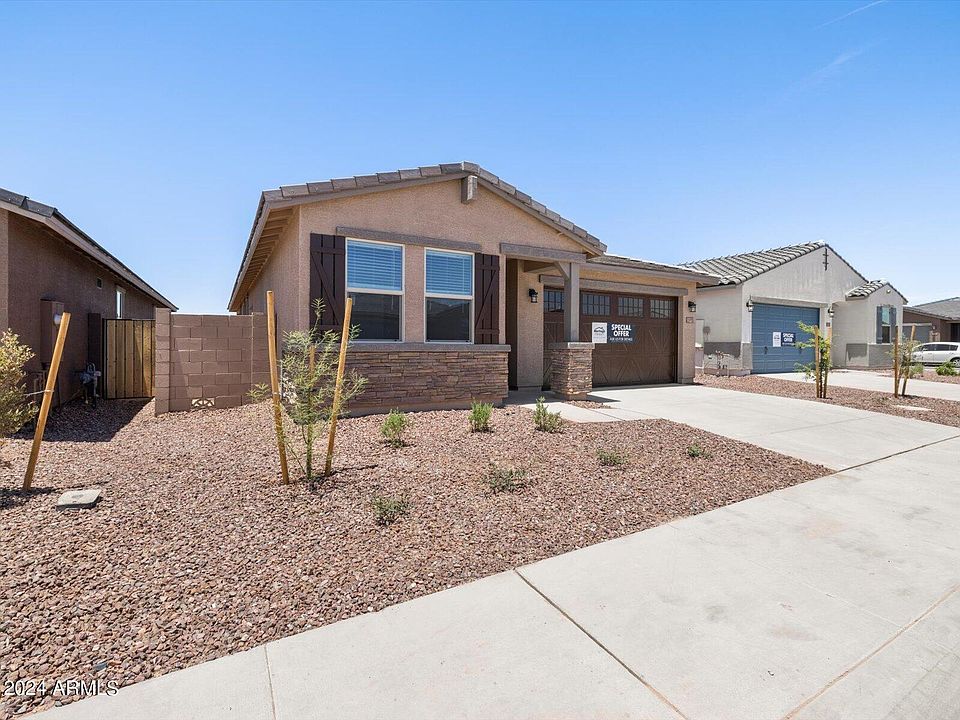 2nd image of 20910 N Roadrunner Lane