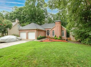221 Tennis Court Ln NW, Kennesaw, GA 30144