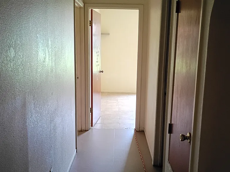 1234 Royal Crown Dr — Photo 11