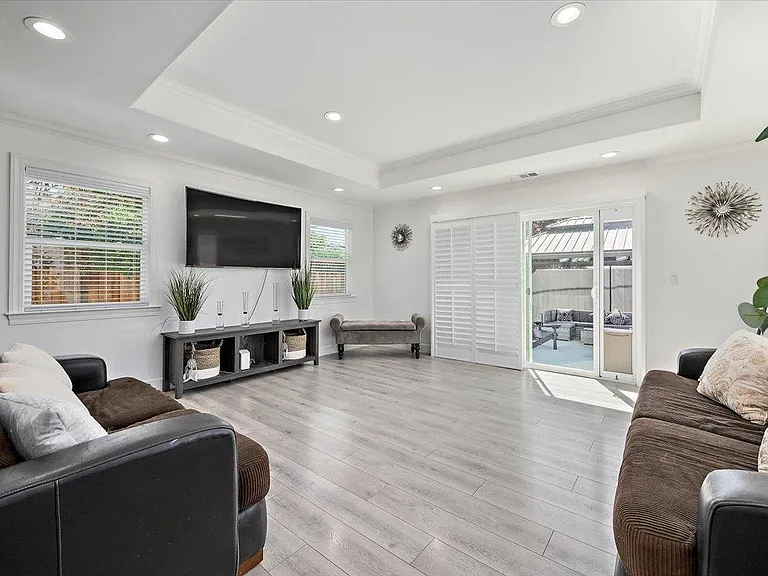 5821 Blossom Ave — Photo 9