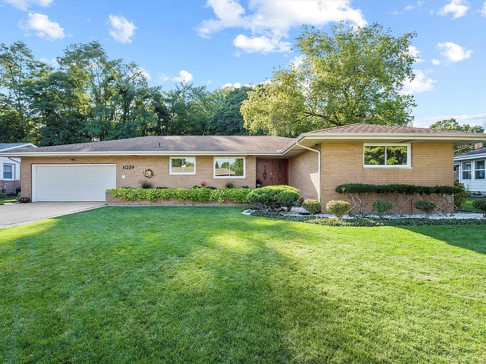 1st image of 1039 Rosemary Ln