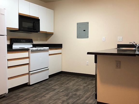 4th image of 3878 NW Fairway Ln APT 102