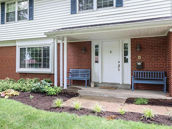 2nd image of 8740 Cavalier Dr