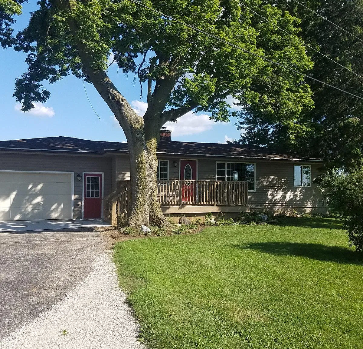 2 bed, 1000 sqft, $2,000 — Photo 1