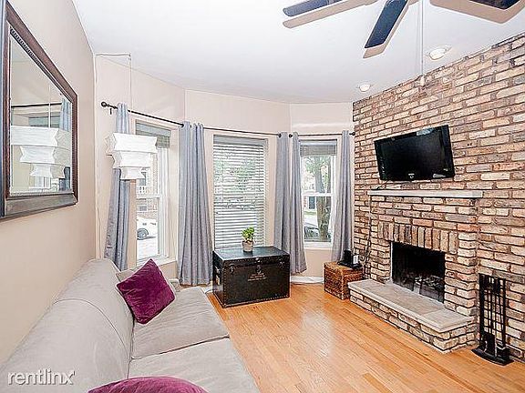 4th image of 3461 N Sheffield Ave #1N