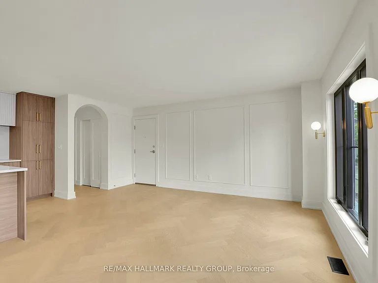 13 Ella St #3 — Photo 11