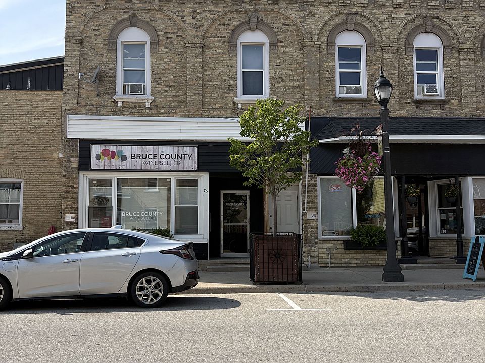 1st image of 75 Huron St #4