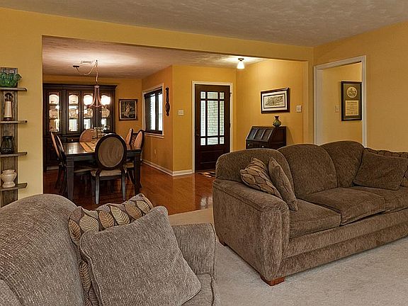 5th image of 1417 Delabrook Ct