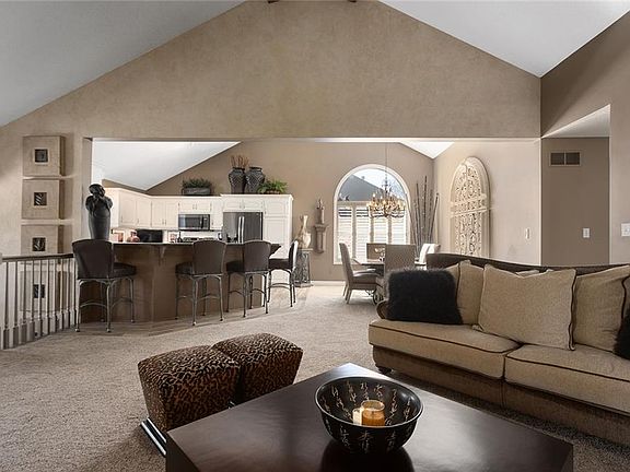 3rd image of 1508 NE Scarborough Dr