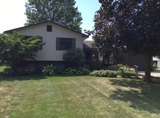 3504 Worden Rd, Oregon, OH 43616