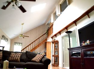 1192 Lord Dunmore Dr, Virginia Beach, VA 23464