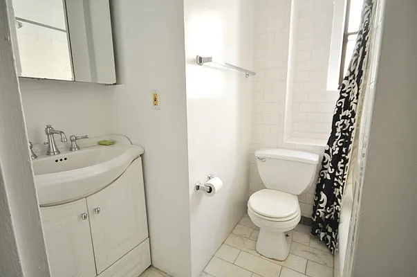 Rented by Keller Williams NYC | media 18