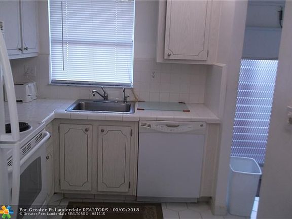3rd image of 9460 Sunrise Lakes Blvd APT 209