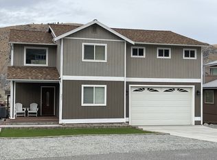 445 W Emerson Dr, Orondo, WA 98843