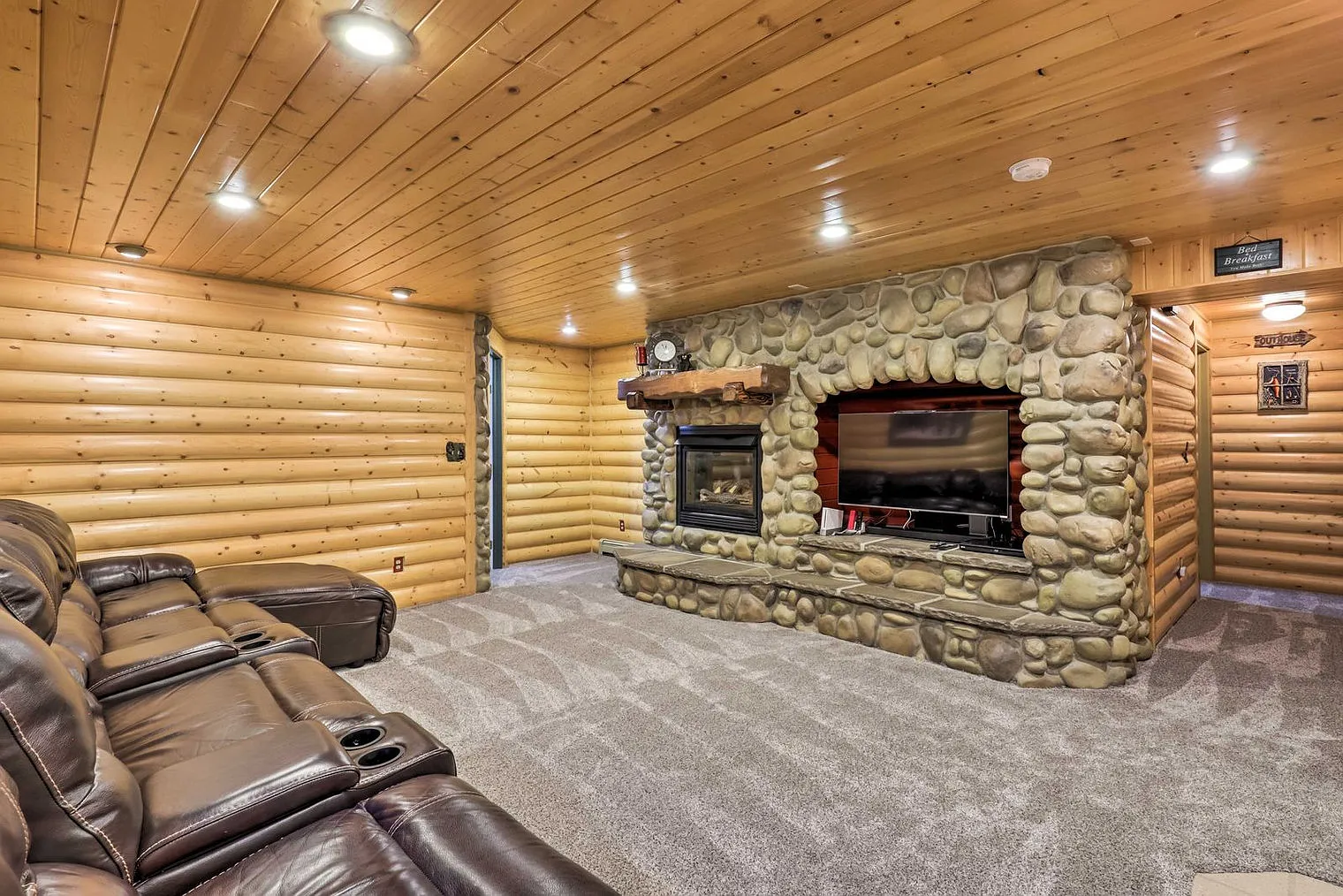 4 bed, 3.0 bath, 1991 sqft, $3,935 — Photo 3