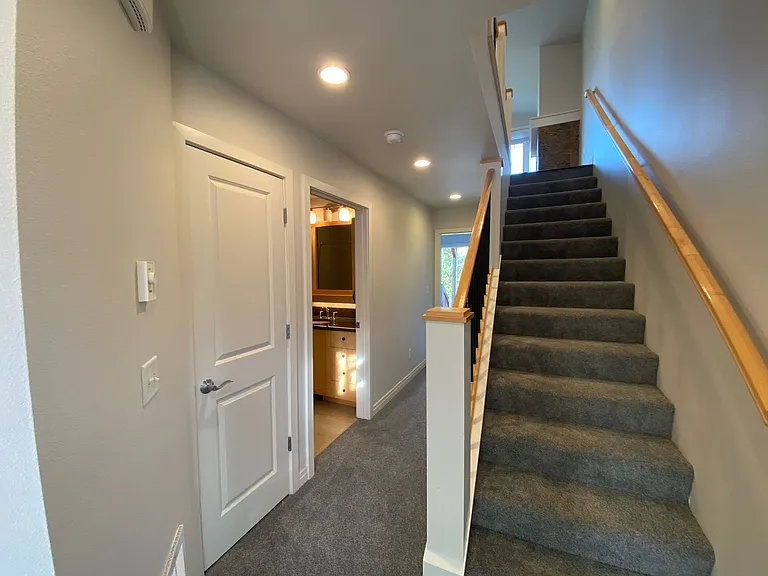 Villas at Woodinville — Photo 9
