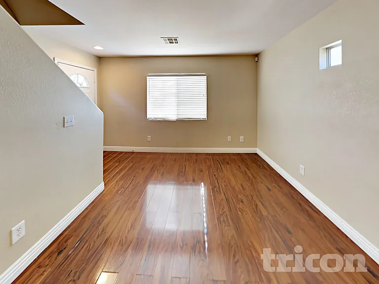 5230 Shreve Ave — Photo 4