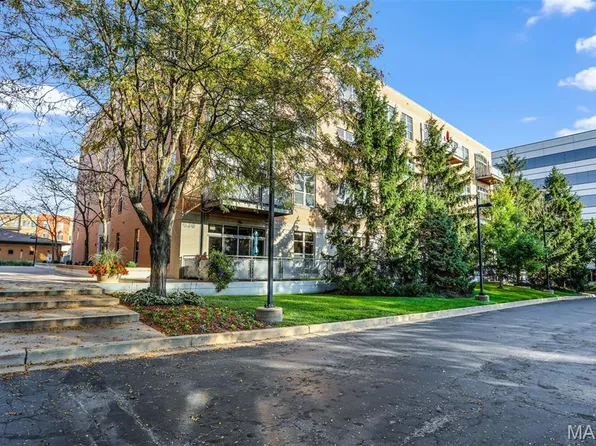 630 Emerson Rd APT 206, Saint Louis, MO 63141